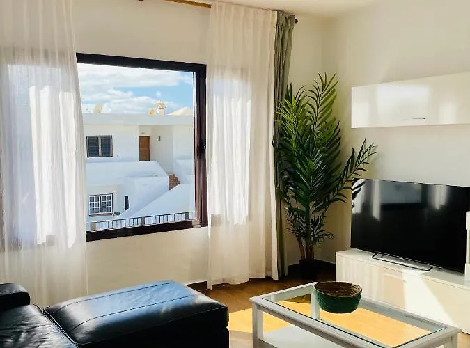 Con Amplia Terraza En La Playa פוארטו דל כרמן