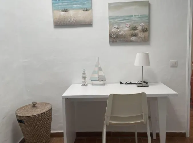 Apartman Con Amplia Terraza En La Playa *